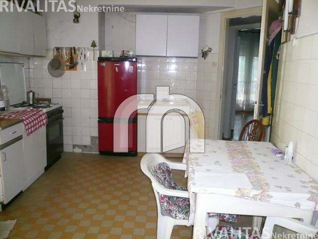 Šestinski dol, obiteljska kuća, 272m2 sa 6900m2 okućnice
